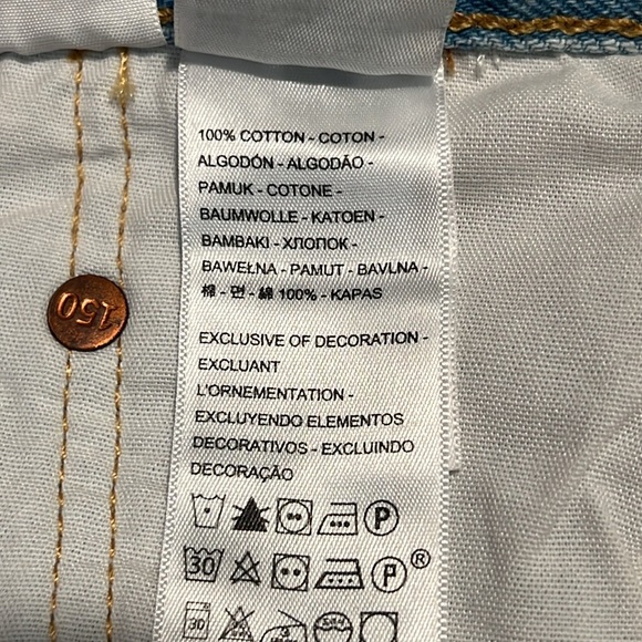 Levi’s Anniversary 501 Original Edition, 27x32 - Picture 15 of 16